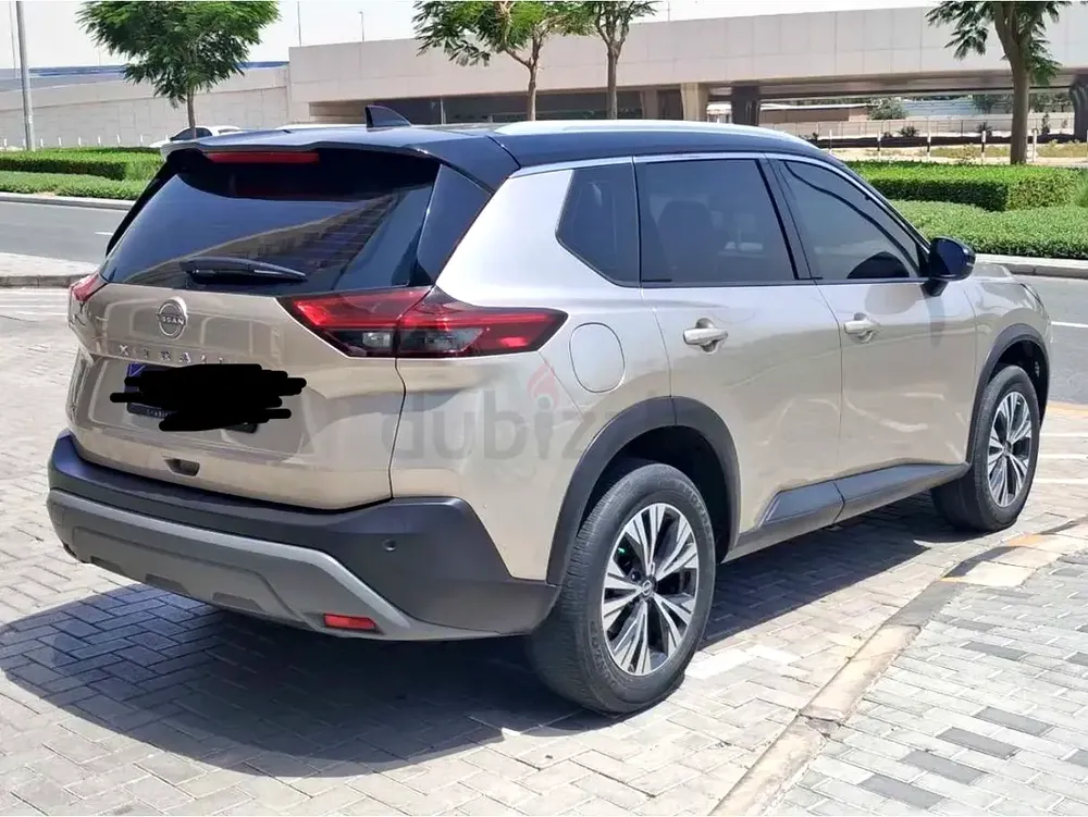 Nissan X-Trail SV 2023, GCC Specs, Like New - Image 7