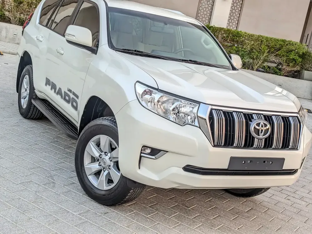 2023 TOYOTA PRADO V4 2.7L ORIGINAL PAINT ACCIDENT FREE LOW MILEAGE IN EXCELLENT CONDITION - Image 20