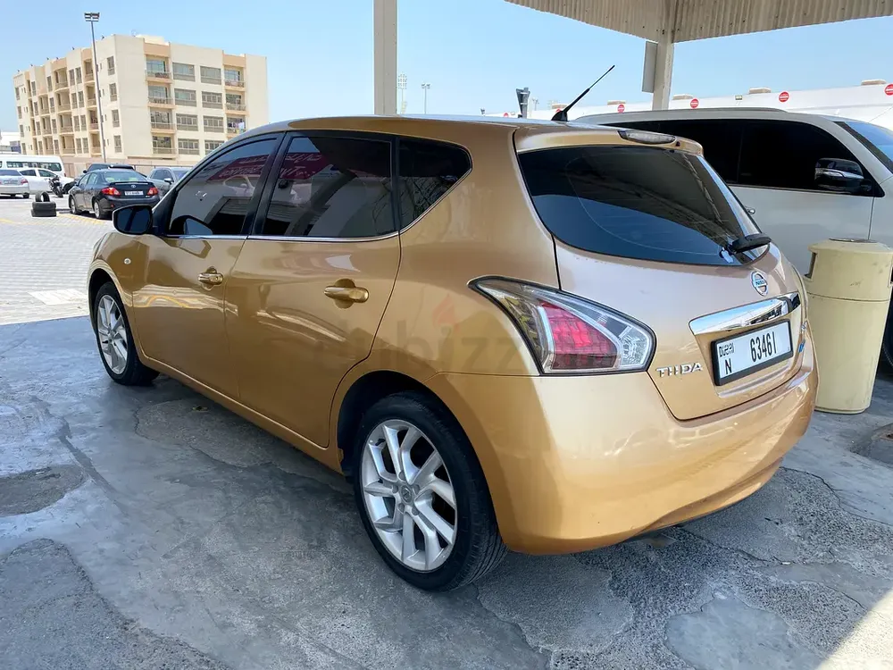 NISSAN TIIDA 2014 SV 1.8 L GCC SPECS VERY GOOD CONDITION CAR SALE - Image 4