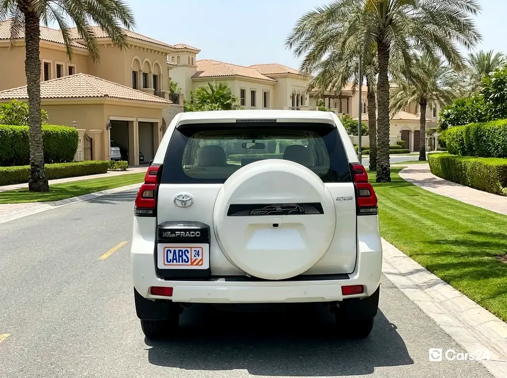 AED 2,023/m | 0 DP | Free 3 Months Warranty | Service History | TOYOTA LAND CRUISER PRADO 2023 - Image 4