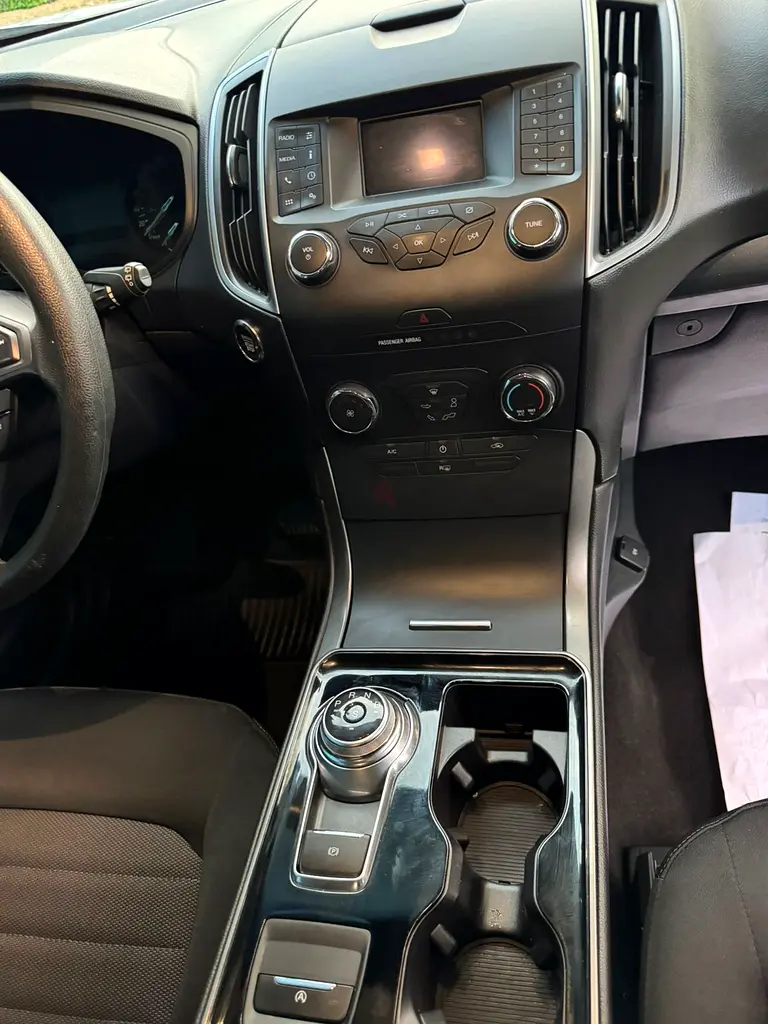 Ford Edge Limited 2019 - GCC Specs - Excellent Condition - Image 10