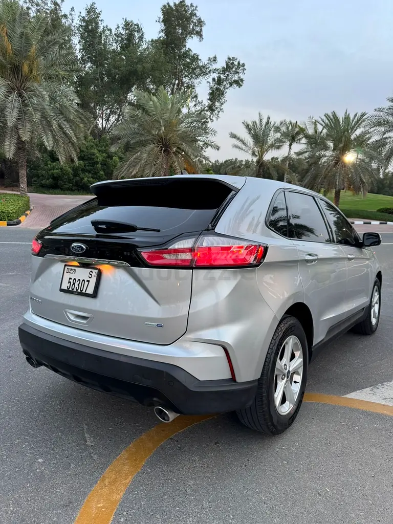 Ford Edge Limited 2019 - GCC Specs - Excellent Condition - Image 4