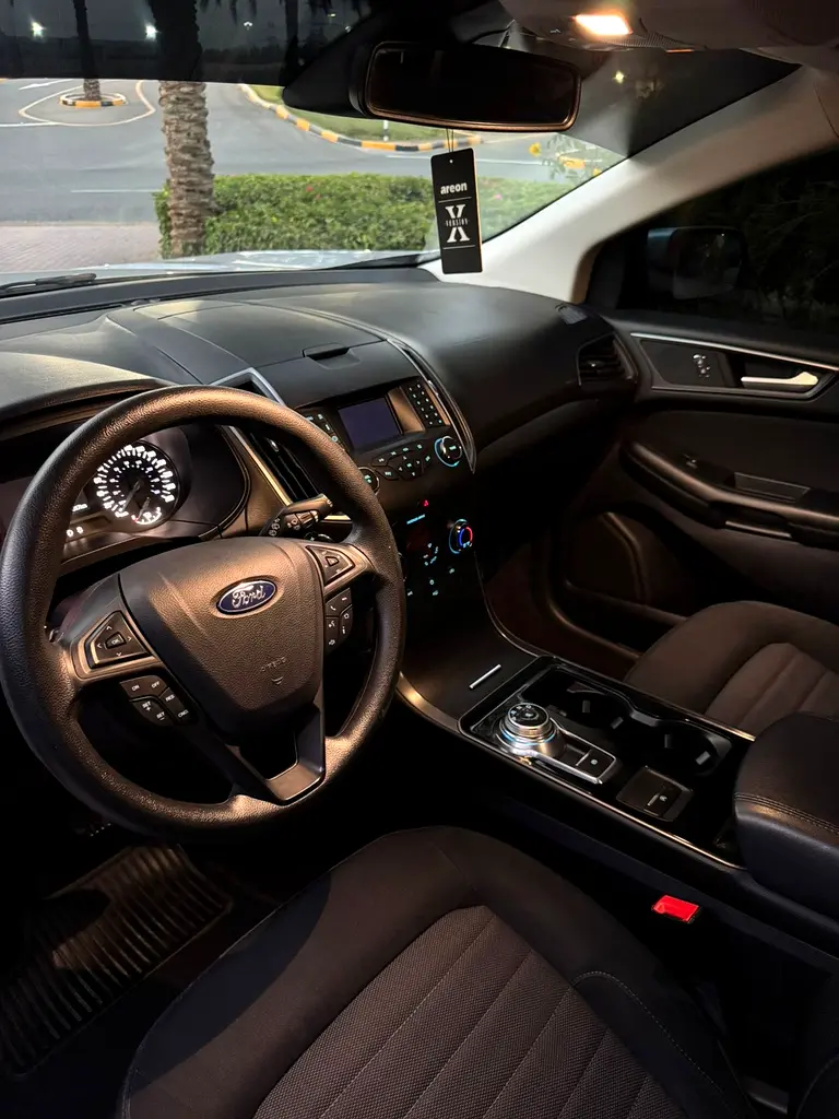 Ford Edge Limited 2019 - GCC Specs - Excellent Condition - Image 5