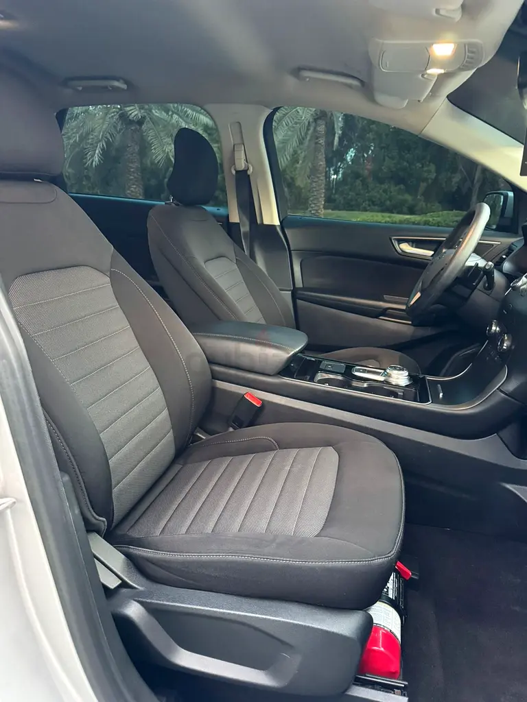 Ford Edge Limited 2019 - GCC Specs - Excellent Condition - Image 9