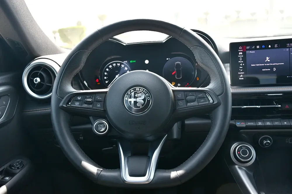 AED 1,838 / Month | Alfa Romeo | Tonale Ti | 2024 | Warranty and Service | Service History - Image 13