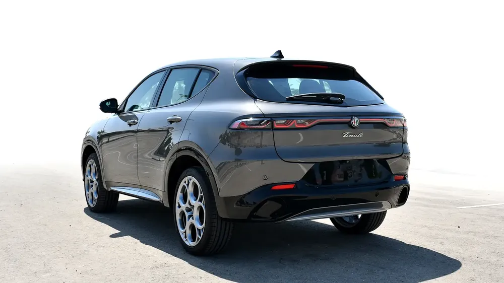 AED 1,838 / Month | Alfa Romeo | Tonale Ti | 2024 | Warranty and Service | Service History - Image 7
