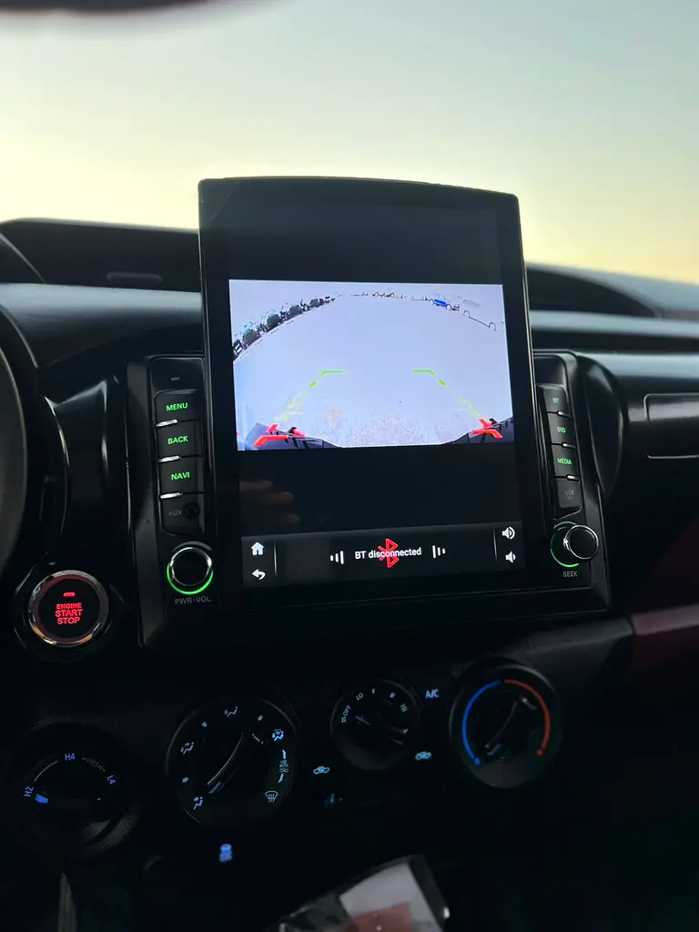 2021 toyota hilux revolution edition - off road package - full option  - BullBar 2.7L V4 - AWD 4x4 - Image 12