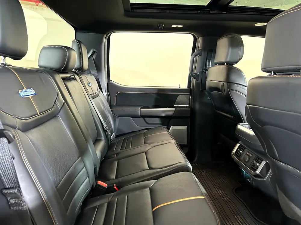 1823EW F150 PLATINUM CREW 145 3.5L ECOBOOST AT LTHR W/O NAVIGATION - Image 12