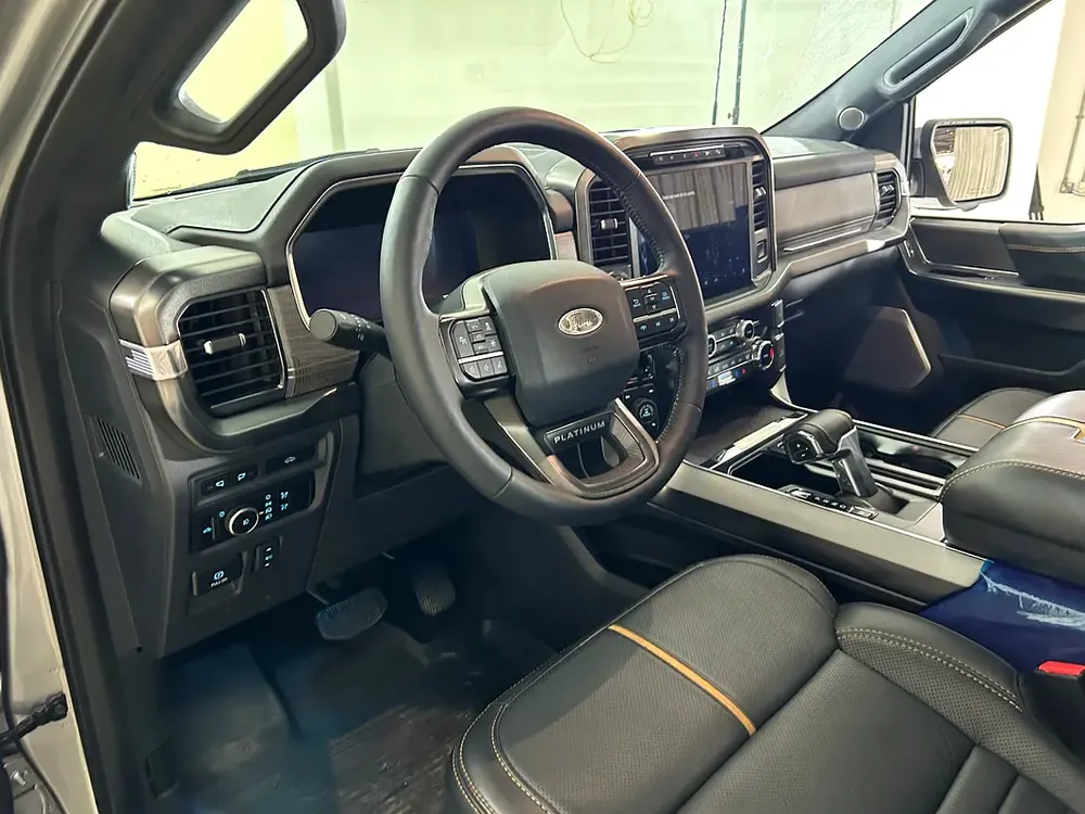 1823EW F150 PLATINUM CREW 145 3.5L ECOBOOST AT LTHR W/O NAVIGATION - Image 9