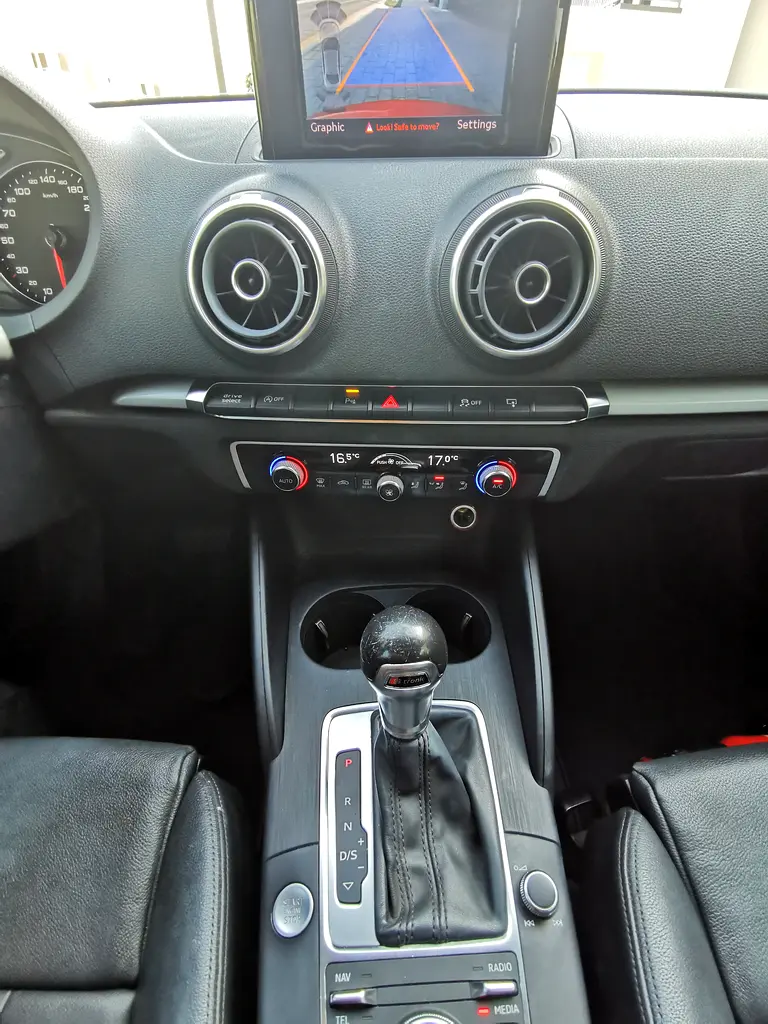 Audi A3 30TFSI 2015 low mileage first owner - Image 18