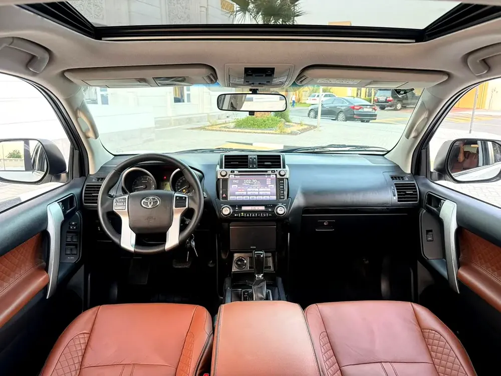 2017 GCC Toyota Prado VXR • 2.7L 4Cylinder • IMMACULATE CONDITION! - Image 15