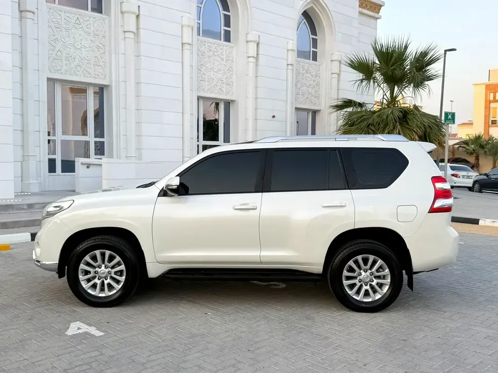 2017 GCC Toyota Prado VXR • 2.7L 4Cylinder • IMMACULATE CONDITION! - Image 5