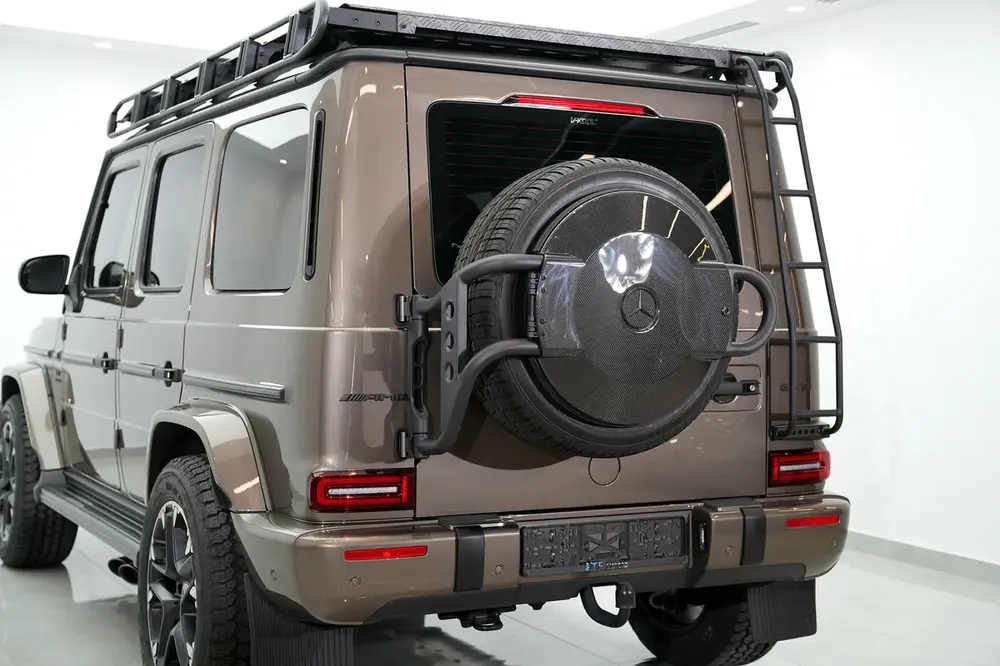 2023 G63 AMG - ADVENTURE KIT | OFF-ROAD WHEELS | DOUBLE NIGHT PACKAGE | BRAND NEW CONDITION - Image 6