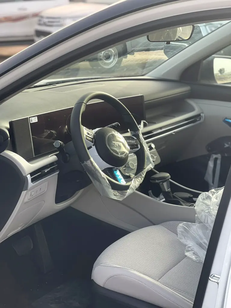 HYUNDAI TUCSON NX4E A/T 2.0L SUV FWD 2026 Hyundai Tucson Smart | GCC Specs | Brand New - Image 11