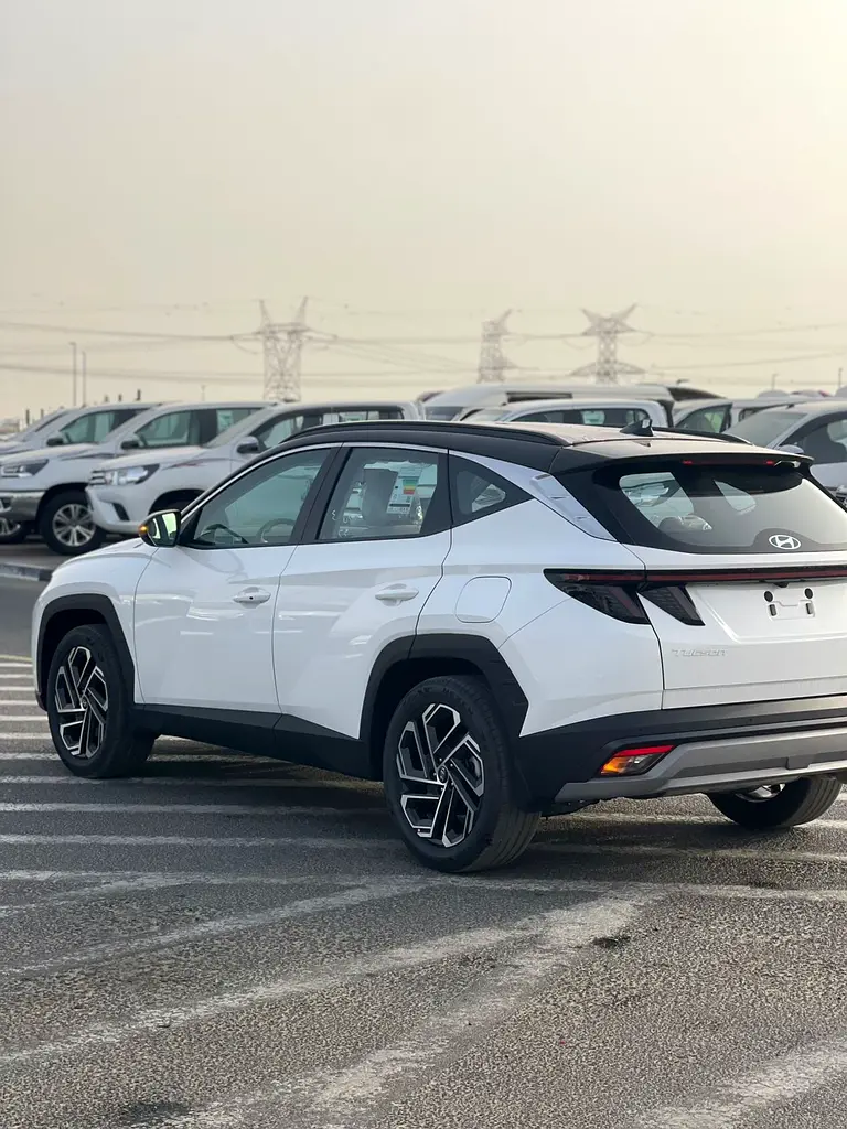 HYUNDAI TUCSON NX4E A/T 2.0L SUV FWD 2026 Hyundai Tucson Smart | GCC Specs | Brand New - Image 4