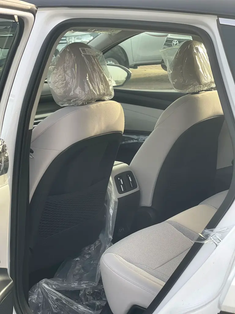 HYUNDAI TUCSON NX4E A/T 2.0L SUV FWD 2026 Hyundai Tucson Smart | GCC Specs | Brand New - Image 9