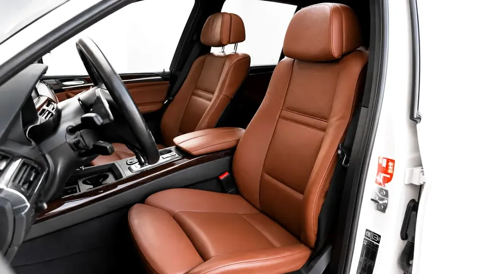 BMW X5 xDrive50i M Sport 2012 GCC Specs- Fully serviced - Price including Insurance and Registration - Image 10