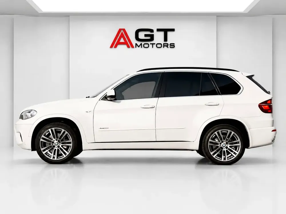 BMW X5 xDrive50i M Sport 2012 GCC Specs- Fully serviced - Price including Insurance and Registration - Image 4