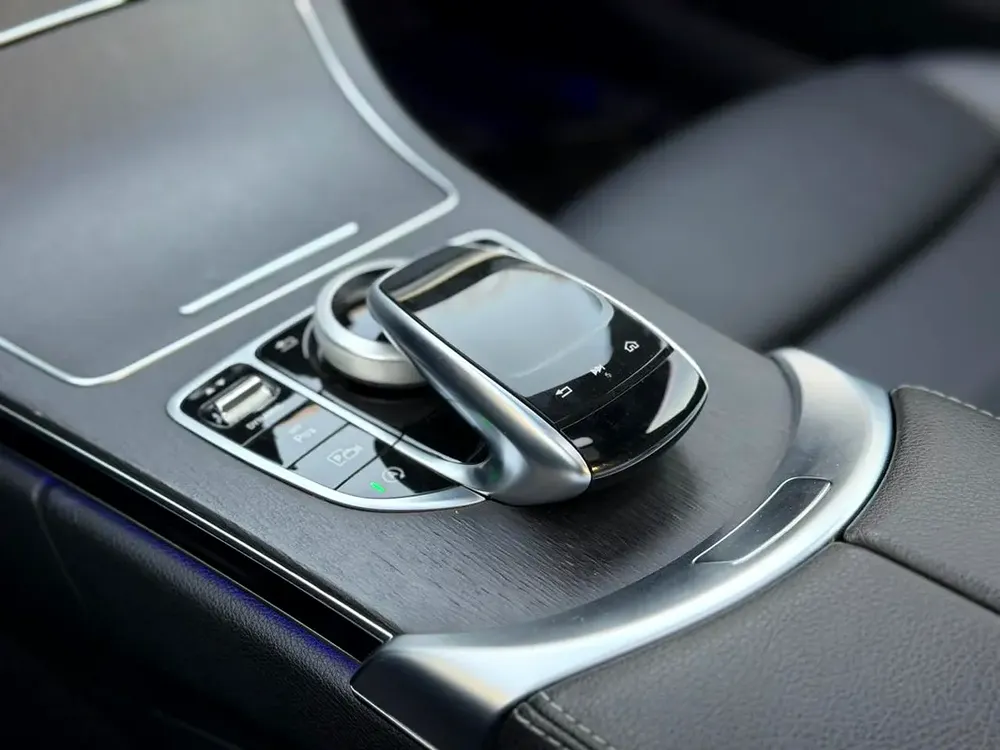 2021 Mercedes-Benz C300 Coupe - American Specs - GCC Ready! - Image 15