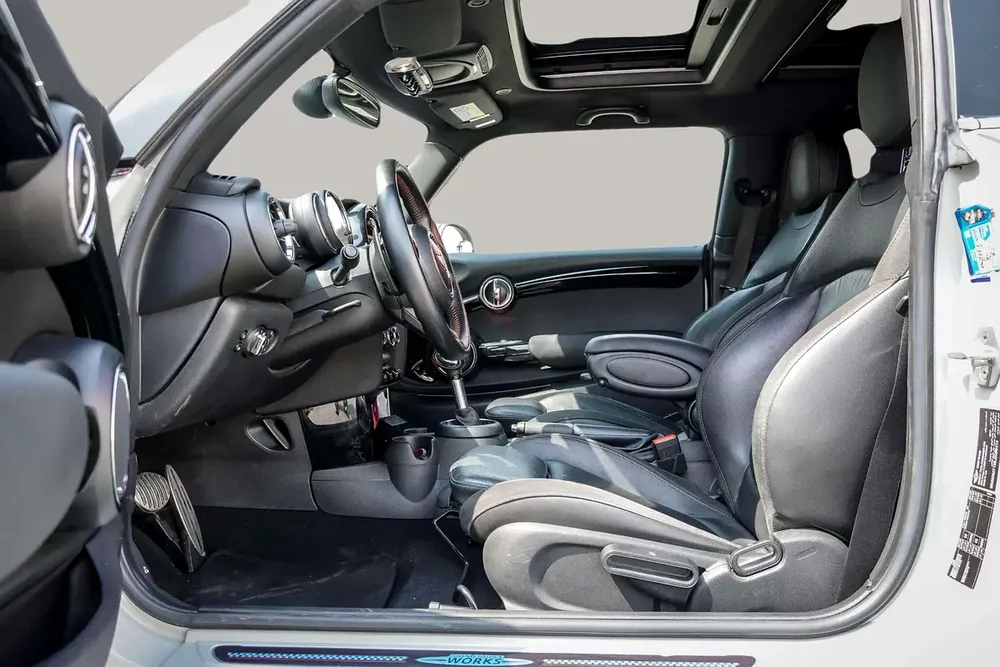 AED 686/month | 2018 MINI Cooper Cooper S | GCC Specs | Ref#382821 - Image 13