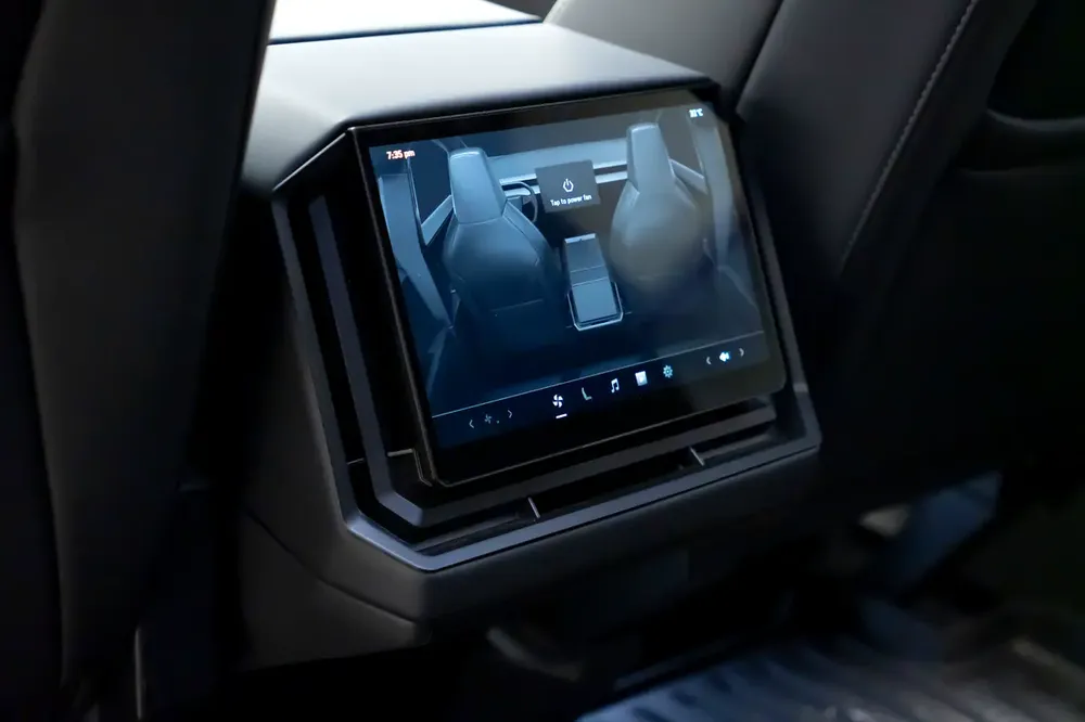 Tesla Cybertruck Cyberbeast 2024 - Image 16
