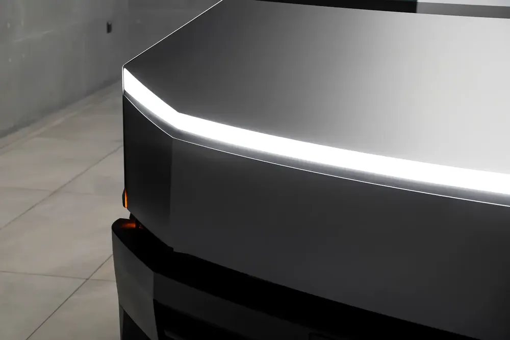 Tesla Cybertruck Cyberbeast 2024 - Image 4