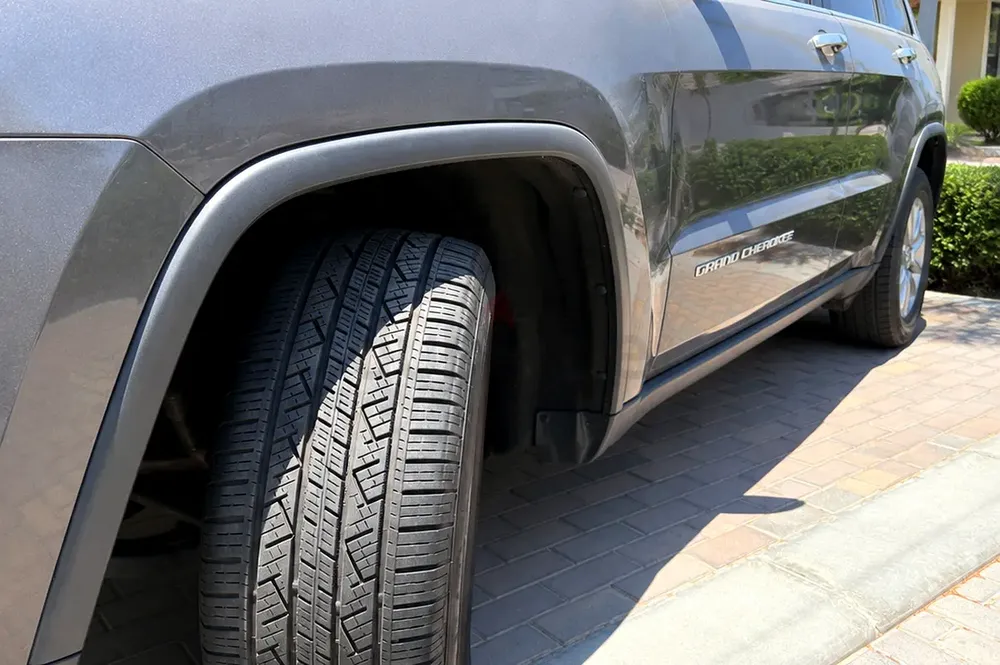 2015 Jeep Cherokee Limited | GCC Specs | Lady Driver | No Off Road | Excellent Condition - Image 8