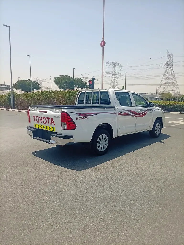 Automatic Gear Toyota Hilux 4x2 Double Cab 2020 GCC Specs - Image 19