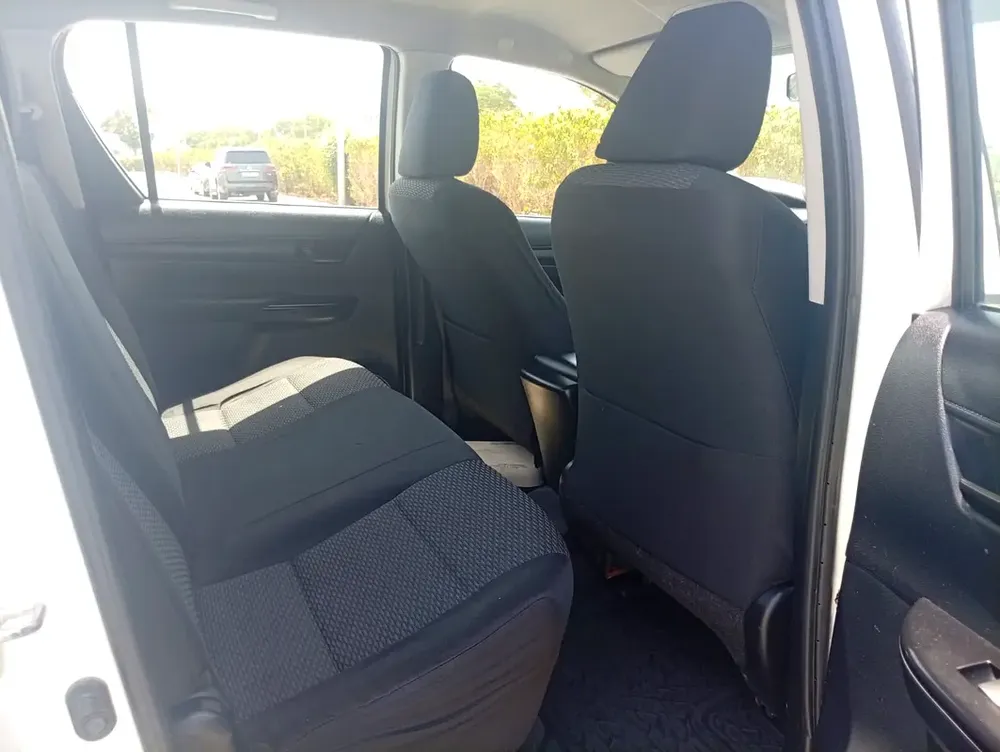 Automatic Gear Toyota Hilux 4x2 Double Cab 2020 GCC Specs - Image 8