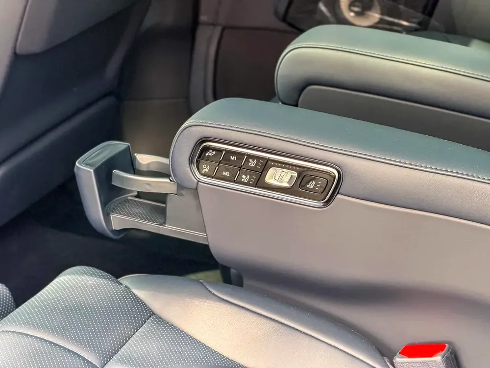 Zeekr 9X ULTRA 2025 - Brand New - Chinese Specs - Ready for UAE Roads! - Image 17