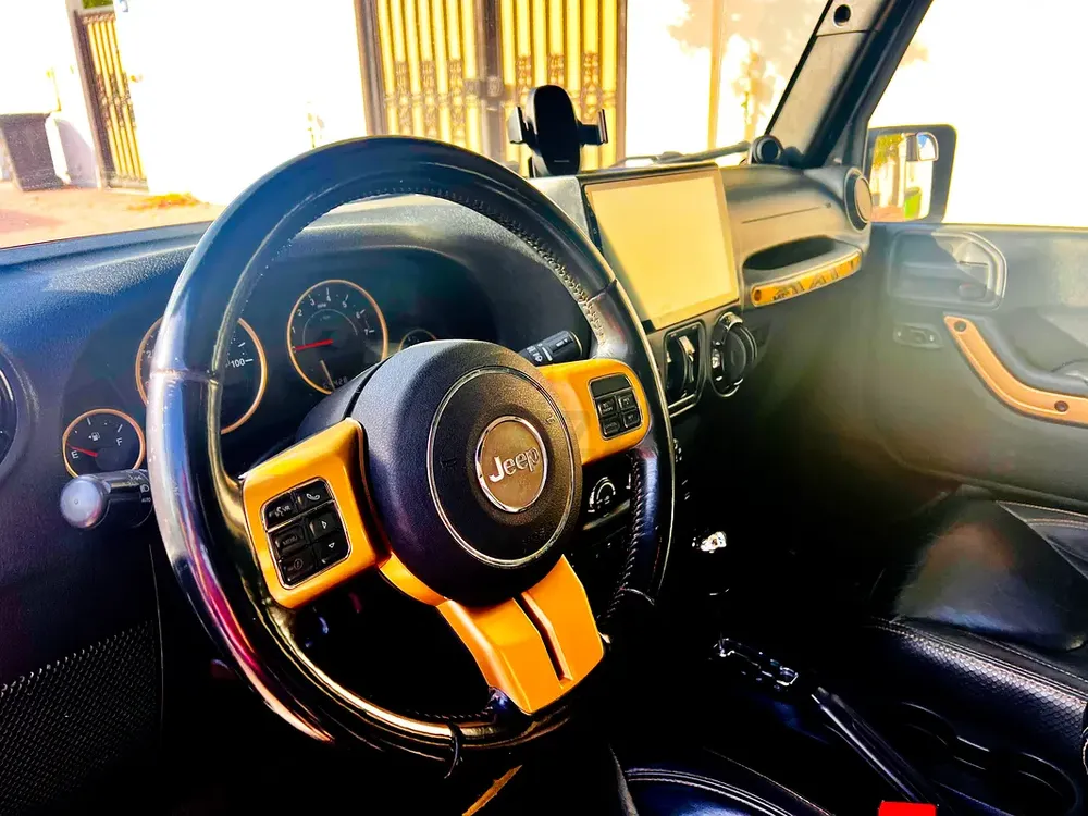 Jeep Wrangler Dragon edition - Unlimited Sahara 2014 - Well Maintained - Image 5
