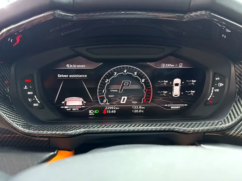 GCC LAMBORGHINI URUS FACTORY WARRANTY + SERVICE PACK - XPEL PPF ORIGINAL PAINT FULL OPTIONS - Image 11