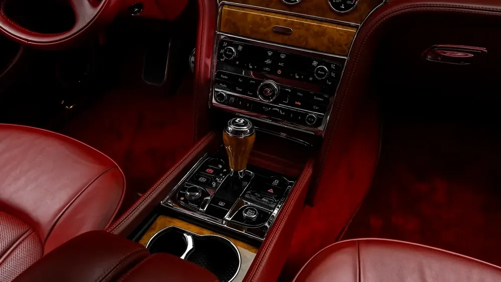Bentley Mulsanne - 2011 - GCC Specs - Image 10
