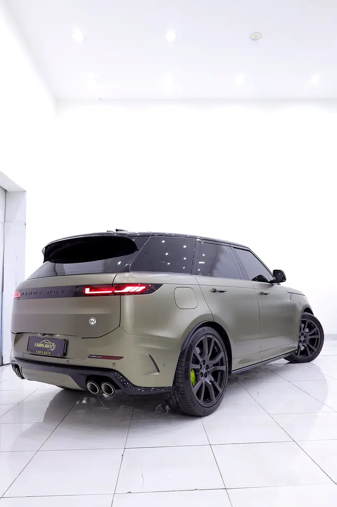 RANGE ROVER SPORT SV EDITION 1 + FULL CARBON EXT/INT + CARBON RIMS - Image 7