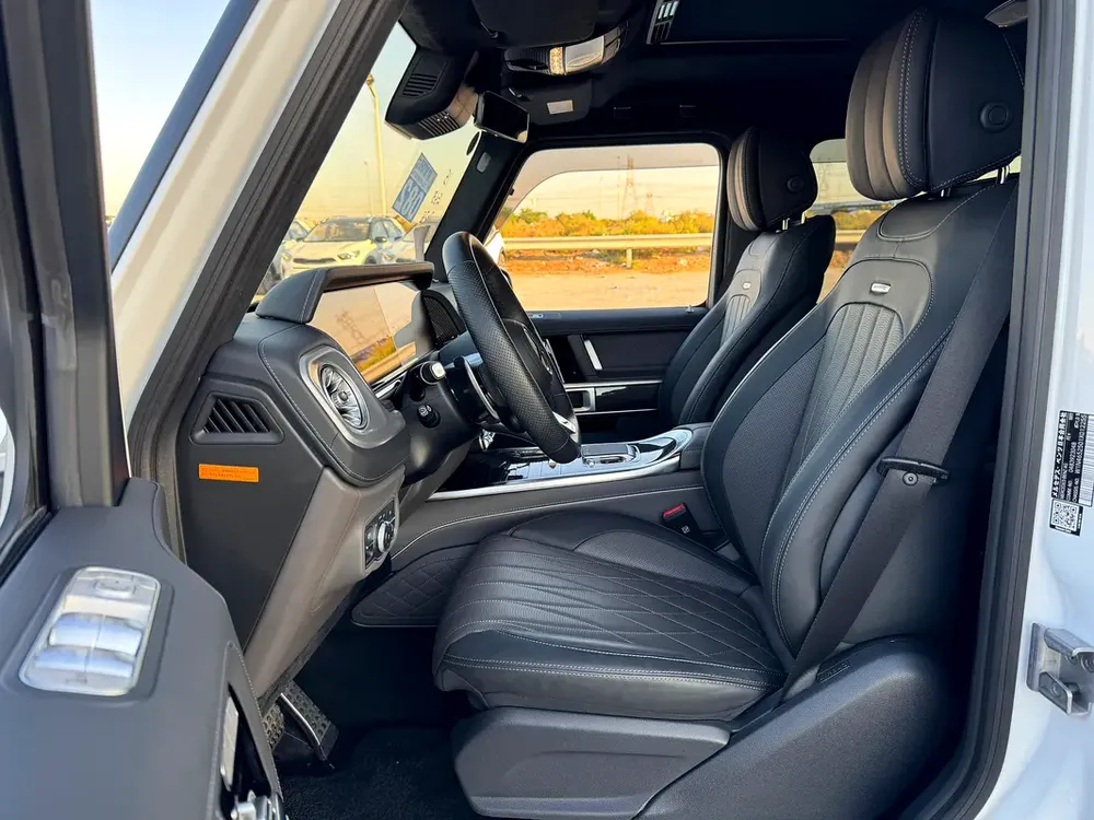 2025 Mercedes-Benz G-Class G 63 AMG - Japanese Specs Auction Grade 5/A - Image 12