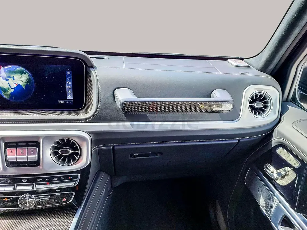 AED 10560/month | 2024 Mercedes-Benz G-Class G 63 AMG | Japanese Specs | Ref#447835 - Image 18