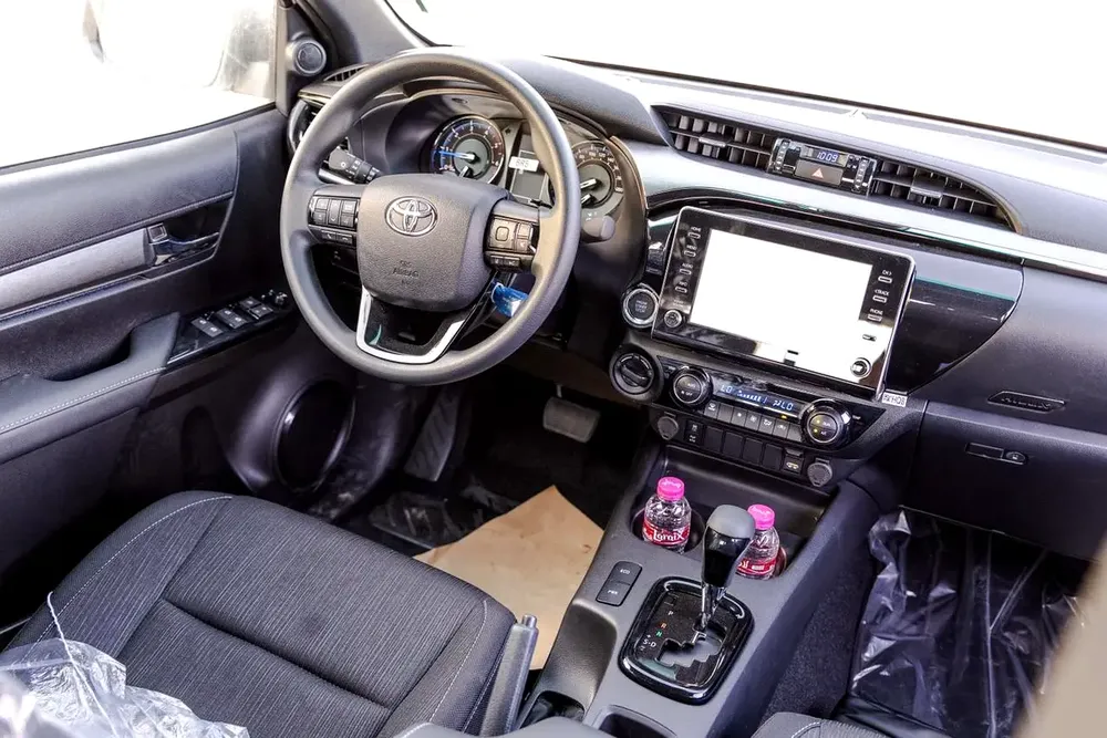 2026 Toyota Hilux Adventure 2.8dsl GCC Specs - Brand New - Image 6
