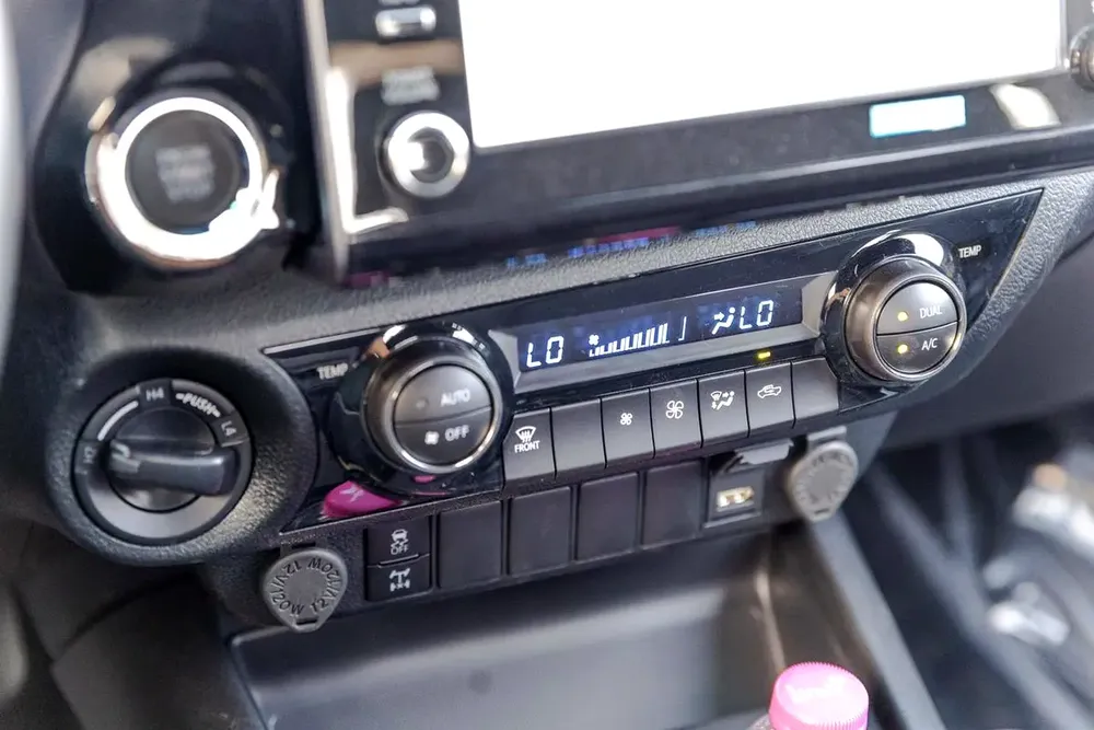2026 Toyota Hilux Adventure 2.8dsl GCC Specs - Brand New - Image 9