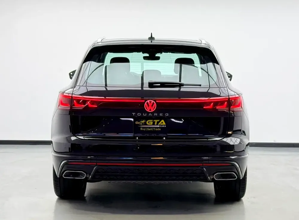 2024 Volkswagen Touareg R-Line, 2029 VW Warranty + Service Pack, Full VW Service History, GCC - Image 5