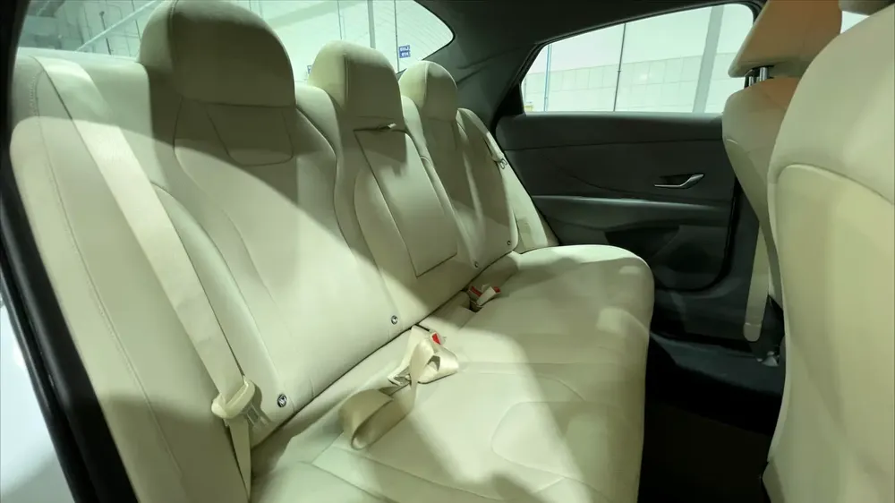 AED 784/m | 0 DP | Free 3 Months Warranty | Service History | 30 Day Return | HYUNDAI ELANTRA 2024 - Image 10