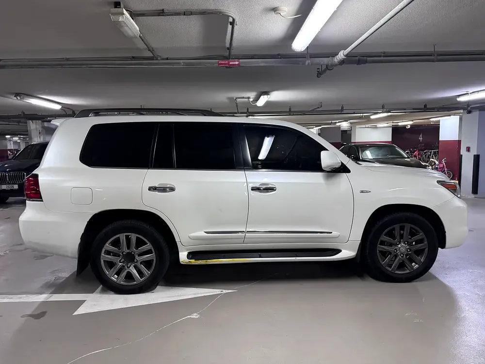 Lexus lx - Image 4