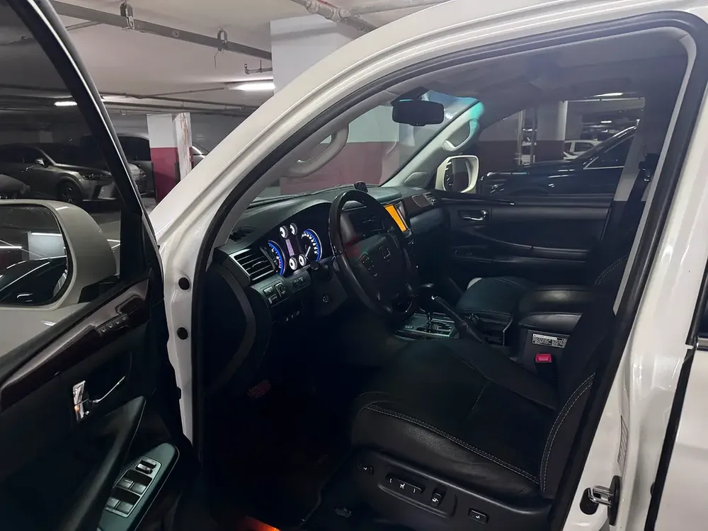 Lexus lx - Image 5
