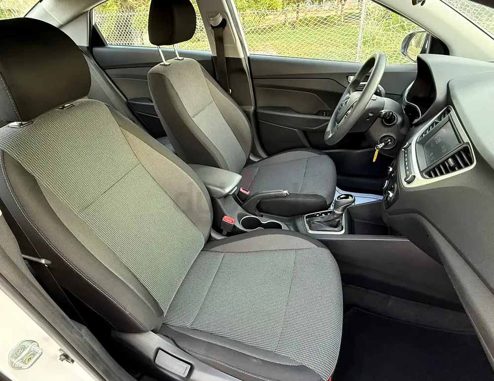 Hyundai Accent 2023 GCC Will clean car for sale - Image 12