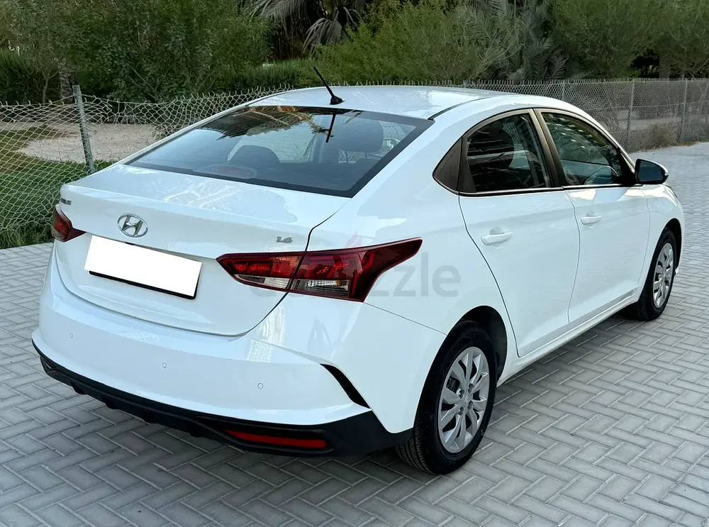 Hyundai Accent 2023 GCC Will clean car for sale - Image 6