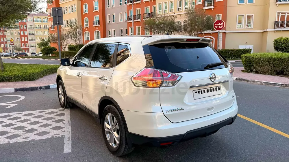 Well Maintained Nissan X-Trail 2015 SV | GCC Specs | Family SUV - Image 7