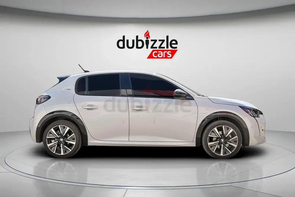 AED 912/month | 2023 Peugeot 208 GT Line | GCC Specs | Ref#382013 - Image 4