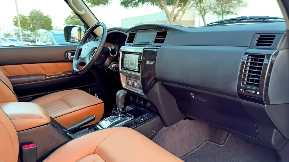 2022 Nissan Patrol Super Safari, GCC Specifications - Image 10