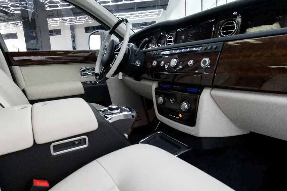 2014 Rolls-Royce Phantom | Clean Title | Full Service History - Image 10