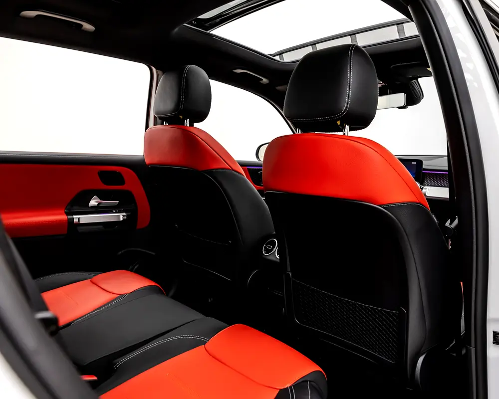 MERCEDES GLB250 - AMG KIT - 2025 - GCC - GARGASH WARRANTY AND SERVICE CONTRACT 5 Y or 105,000 km - Image 19