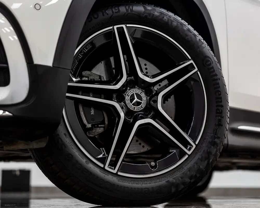 MERCEDES GLB250 - AMG KIT - 2025 - GCC - GARGASH WARRANTY AND SERVICE CONTRACT 5 Y or 105,000 km - Image 20